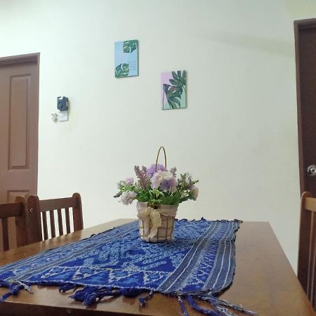 Kh Homestay Comfy N Calm Seri Manjung Luaran gambar